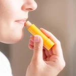 Odżywcza pomadka z peelingiem 4.6g - Sylveco - obrazek 2