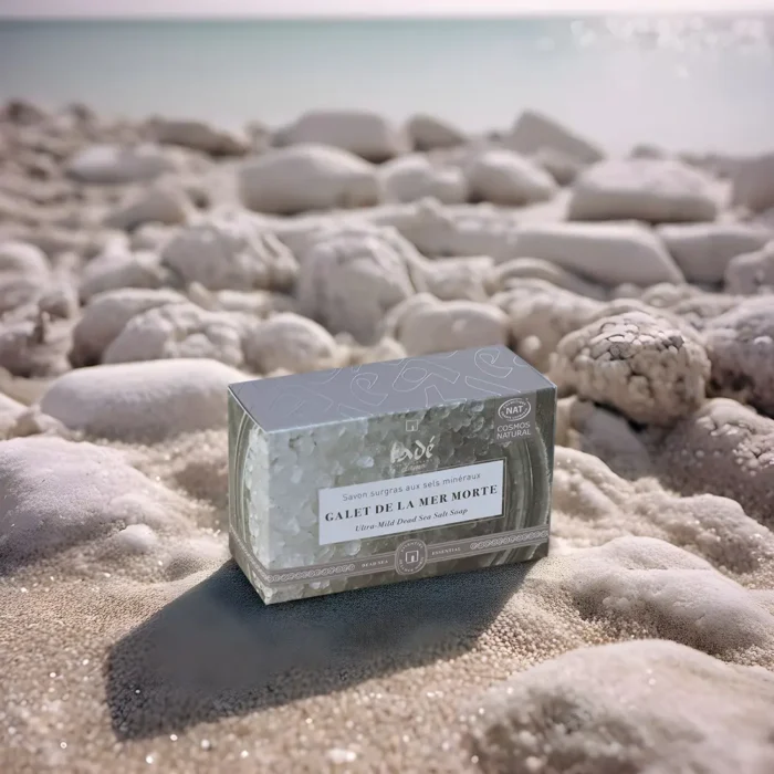 mydło z solą morską z morza martwego tade na piasku morza martwego