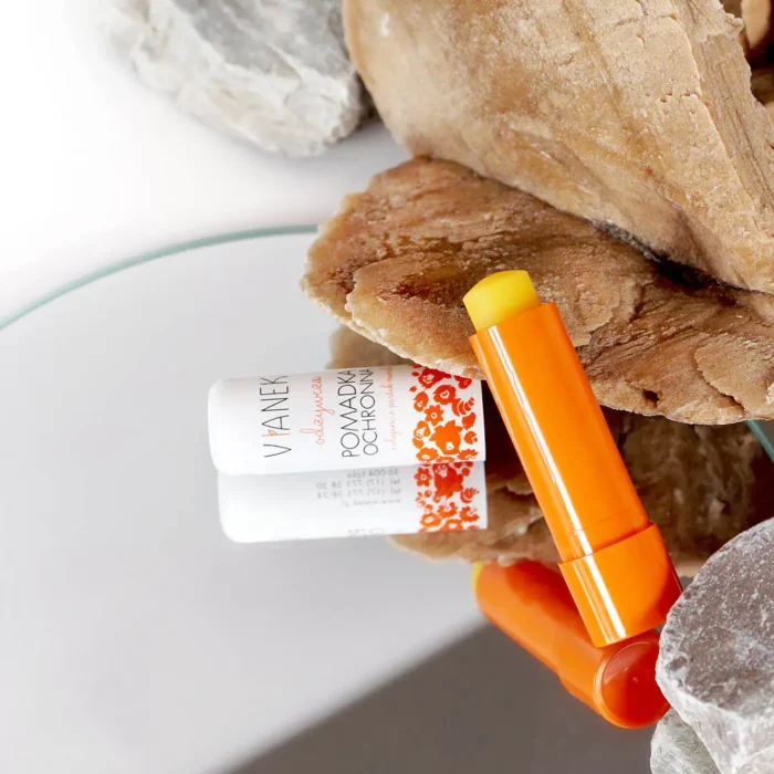 pomadka marki vianek z odżywcza